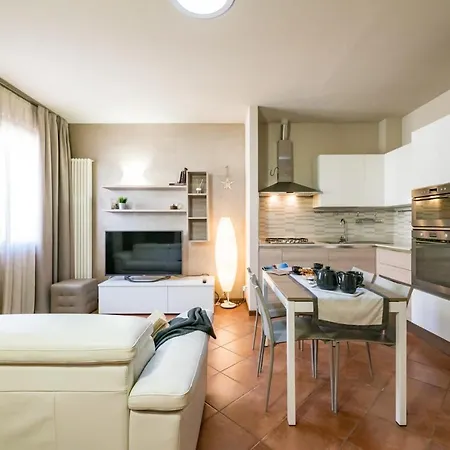 Private Terrace דירה סירמיונה